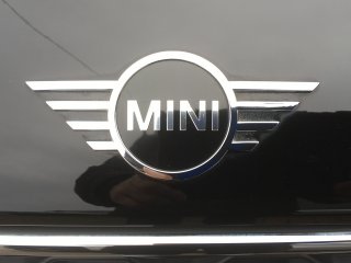 /photos/195/246f9941-870f-a17f-7399-50432c6f8294_i320x240.jpg
