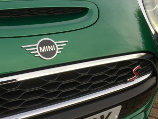/photos/195/aa5a37ea-418f-e16e-1744-c2a1b933bae9_i320x240.jpg