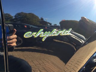 /photos/195/afe8718e-8ee8-2b00-99a0-620341822a9f_i320x240.jpg